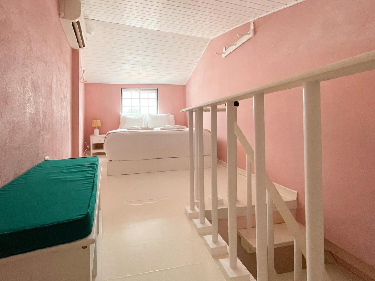 Charming Countryside Home With Fireplace & Patio อัลคัลจิง ภายนอก รูปภาพ