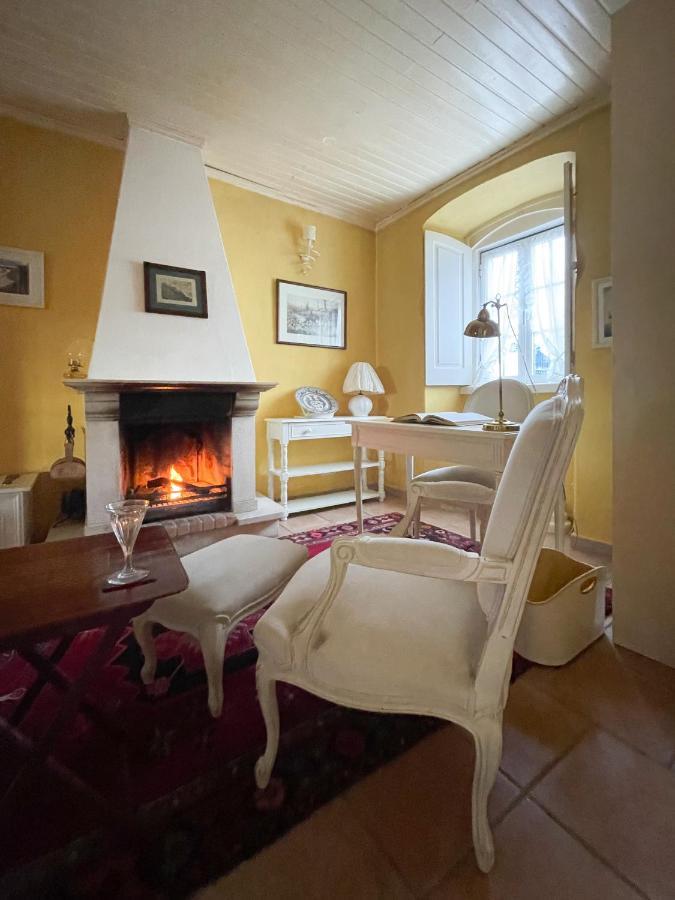 Charming Countryside Home With Fireplace & Patio อัลคัลจิง ภายนอก รูปภาพ
